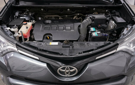 Toyota RAV4, 2016 год, 1 998 000 рублей, 20 фотография