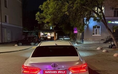Toyota Camry, 2018 год, 2 350 000 рублей, 5 фотография