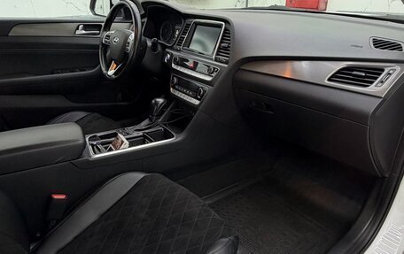 Hyundai Sonata VII, 2018 год, 1 349 000 рублей, 8 фотография