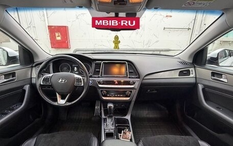 Hyundai Sonata VII, 2018 год, 1 349 000 рублей, 9 фотография