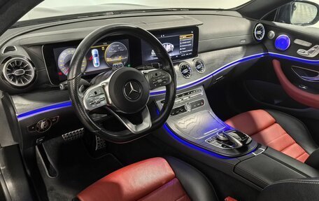 Mercedes-Benz E-Класс, 2019 год, 4 050 000 рублей, 9 фотография