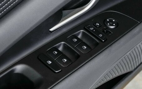 Hyundai Elantra, 2026 год, 2 050 000 рублей, 29 фотография