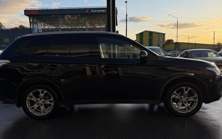 Mitsubishi Outlander III рестайлинг 3, 2014 год, 1 185 000 рублей, 9 фотография