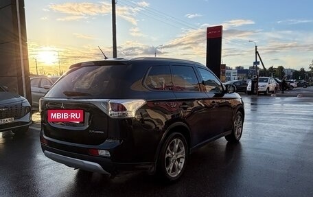 Mitsubishi Outlander III рестайлинг 3, 2014 год, 1 185 000 рублей, 7 фотография