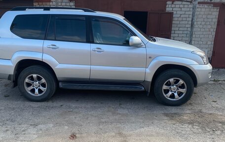Toyota Land Cruiser Prado 120 рестайлинг, 2008 год, 2 200 000 рублей, 3 фотография