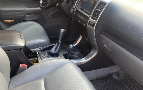 Toyota Land Cruiser Prado 120 рестайлинг, 2008 год, 2 200 000 рублей, 9 фотография