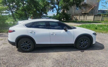 Mazda CX-4, 2022 год, 2 170 000 рублей, 11 фотография