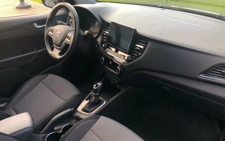 Hyundai Solaris II рестайлинг, 2021 год, 1 600 000 рублей, 11 фотография