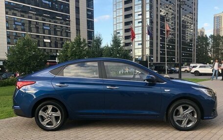 Hyundai Solaris II рестайлинг, 2021 год, 1 600 000 рублей, 6 фотография