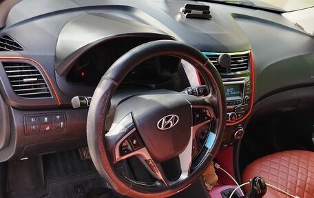 Hyundai Solaris II рестайлинг, 2014 год, 570 000 рублей, 5 фотография