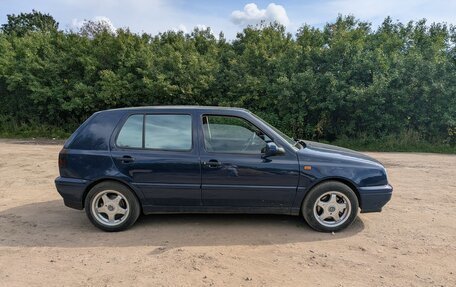 Volkswagen Golf III, 1996 год, 250 000 рублей, 2 фотография