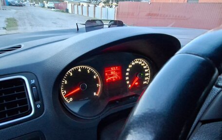 Volkswagen Polo VI (EU Market), 2013 год, 590 000 рублей, 8 фотография