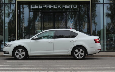 Skoda Octavia, 2018 год, 1 945 000 рублей, 2 фотография