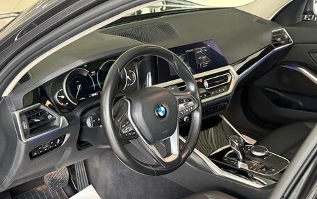 BMW 3 серия, 2019 год, 2 950 000 рублей, 10 фотография