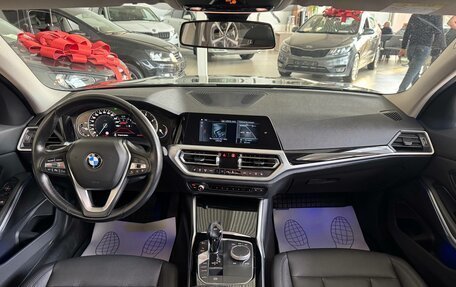 BMW 3 серия, 2019 год, 2 950 000 рублей, 12 фотография