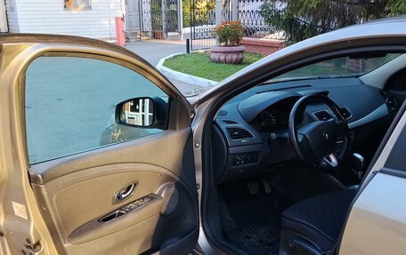 Renault Fluence I, 2012 год, 640 000 рублей, 2 фотография