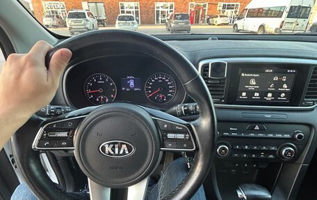 KIA Sportage IV рестайлинг, 2019 год, 2 179 000 рублей, 3 фотография