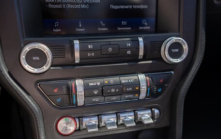 Ford Mustang VI рестайлинг, 2021 год, 3 800 000 рублей, 13 фотография