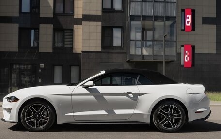 Ford Mustang VI рестайлинг, 2021 год, 3 800 000 рублей, 8 фотография