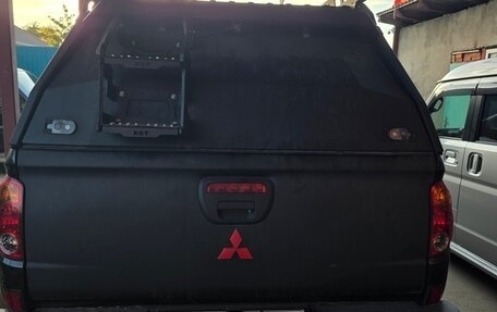 Mitsubishi L200 IV рестайлинг, 2013 год, 2 550 000 рублей, 2 фотография