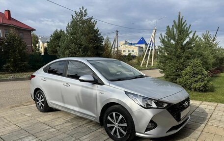 Hyundai Solaris II рестайлинг, 2021 год, 1 655 000 рублей, 10 фотография