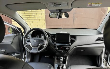 Hyundai Solaris II рестайлинг, 2021 год, 1 655 000 рублей, 22 фотография