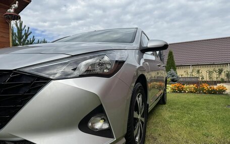 Hyundai Solaris II рестайлинг, 2021 год, 1 655 000 рублей, 39 фотография