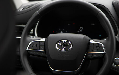 Toyota Highlander, 2025 год, 5 128 000 рублей, 13 фотография