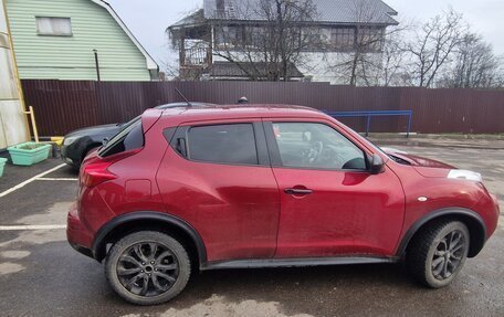 Nissan Juke II, 2011 год, 850 000 рублей, 1 фотография