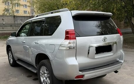 Toyota Land Cruiser Prado 150 рестайлинг 2, 2012 год, 2 850 000 рублей, 1 фотография