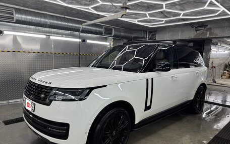 Land Rover Range Rover IV рестайлинг, 2023 год, 18 000 000 рублей, 2 фотография