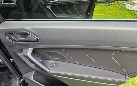 Volkswagen Tiguan II, 2022 год, 2 500 000 рублей, 10 фотография