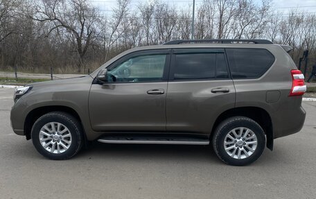 Toyota Land Cruiser Prado 150 рестайлинг 2, 2014 год, 3 750 000 рублей, 8 фотография