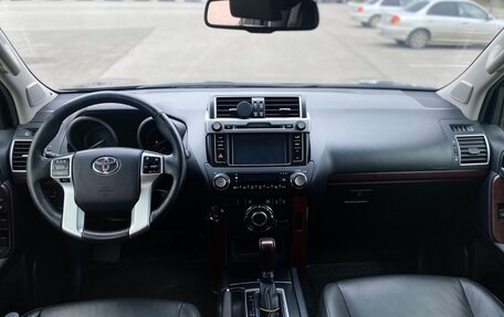 Toyota Land Cruiser Prado 150 рестайлинг 2, 2014 год, 3 750 000 рублей, 10 фотография