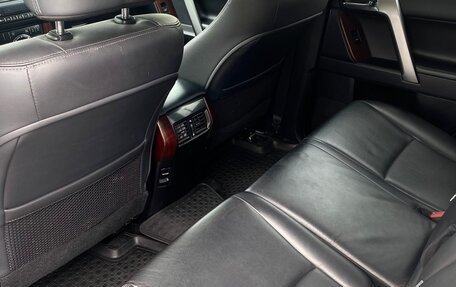 Toyota Land Cruiser Prado 150 рестайлинг 2, 2014 год, 3 750 000 рублей, 9 фотография