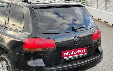 Volkswagen Touareg III, 2004 год, 499 999 рублей, 6 фотография
