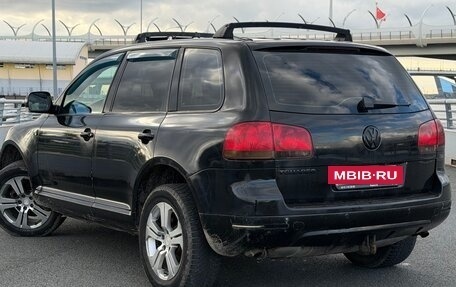 Volkswagen Touareg III, 2004 год, 499 999 рублей, 2 фотография