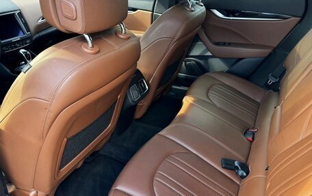 Maserati Levante I, 2017 год, 3 700 000 рублей, 12 фотография