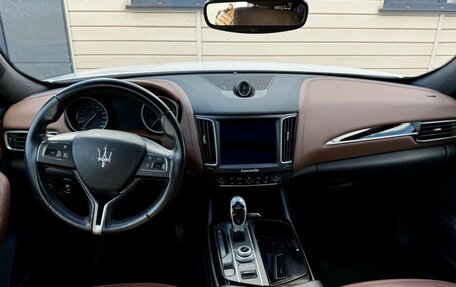 Maserati Levante I, 2017 год, 3 700 000 рублей, 14 фотография