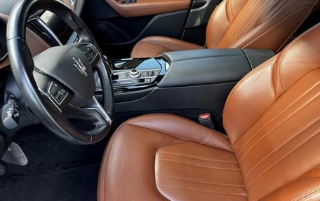 Maserati Levante I, 2017 год, 3 700 000 рублей, 19 фотография