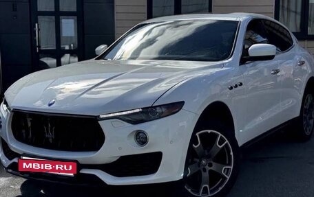 Maserati Levante I, 2017 год, 3 700 000 рублей, 7 фотография