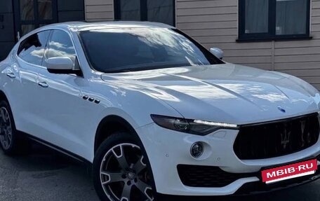 Maserati Levante I, 2017 год, 3 700 000 рублей, 6 фотография