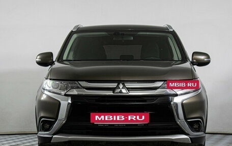Mitsubishi Outlander III рестайлинг 3, 2015 год, 1 697 000 рублей, 2 фотография