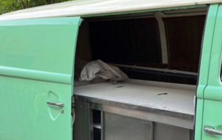 Volkswagen Type 2 T2, 1979 год, 2 500 000 рублей, 2 фотография