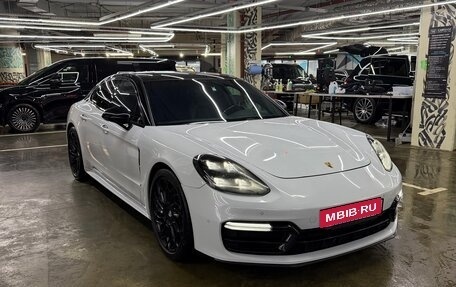 Porsche Panamera II рестайлинг, 2018 год, 4 100 000 рублей, 8 фотография