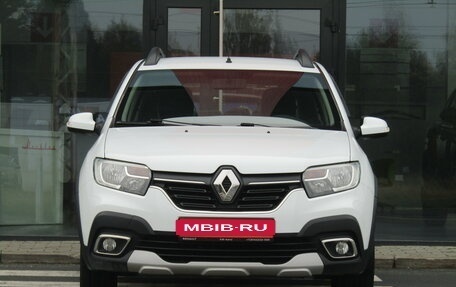 Renault Sandero II рестайлинг, 2020 год, 1 090 000 рублей, 2 фотография