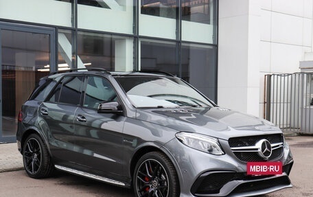 Mercedes-Benz GLE Coupe AMG, 2017 год, 5 800 000 рублей, 3 фотография