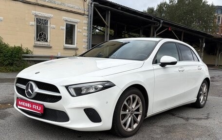 Mercedes-Benz A-Класс, 2018 год, 1 950 000 рублей, 1 фотография