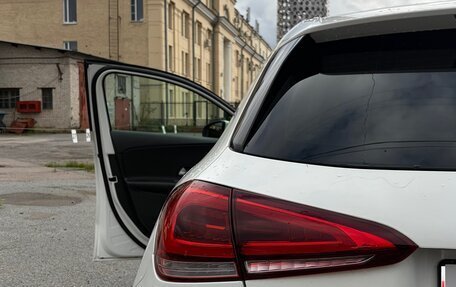 Mercedes-Benz A-Класс, 2018 год, 1 950 000 рублей, 7 фотография