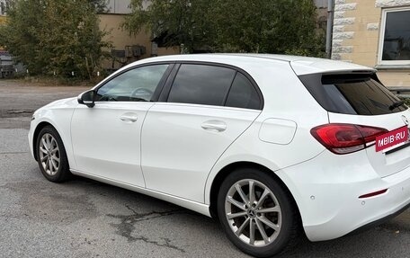 Mercedes-Benz A-Класс, 2018 год, 1 950 000 рублей, 4 фотография